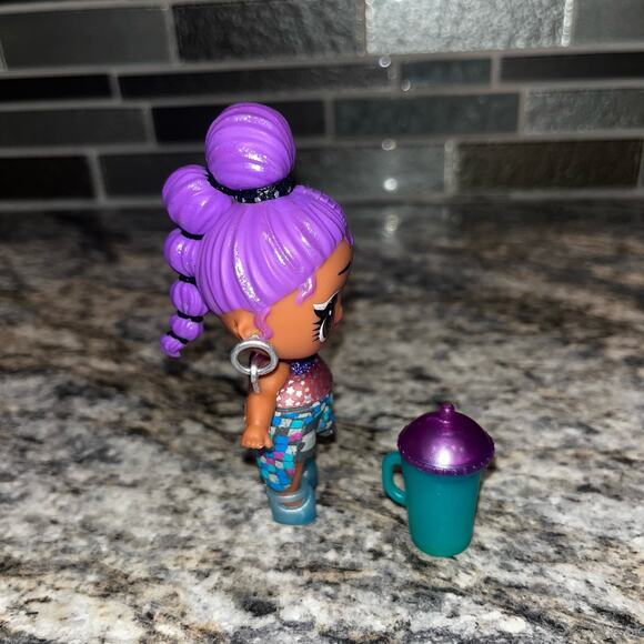LOL OMG Surprise Doll - Picture 4 of 4